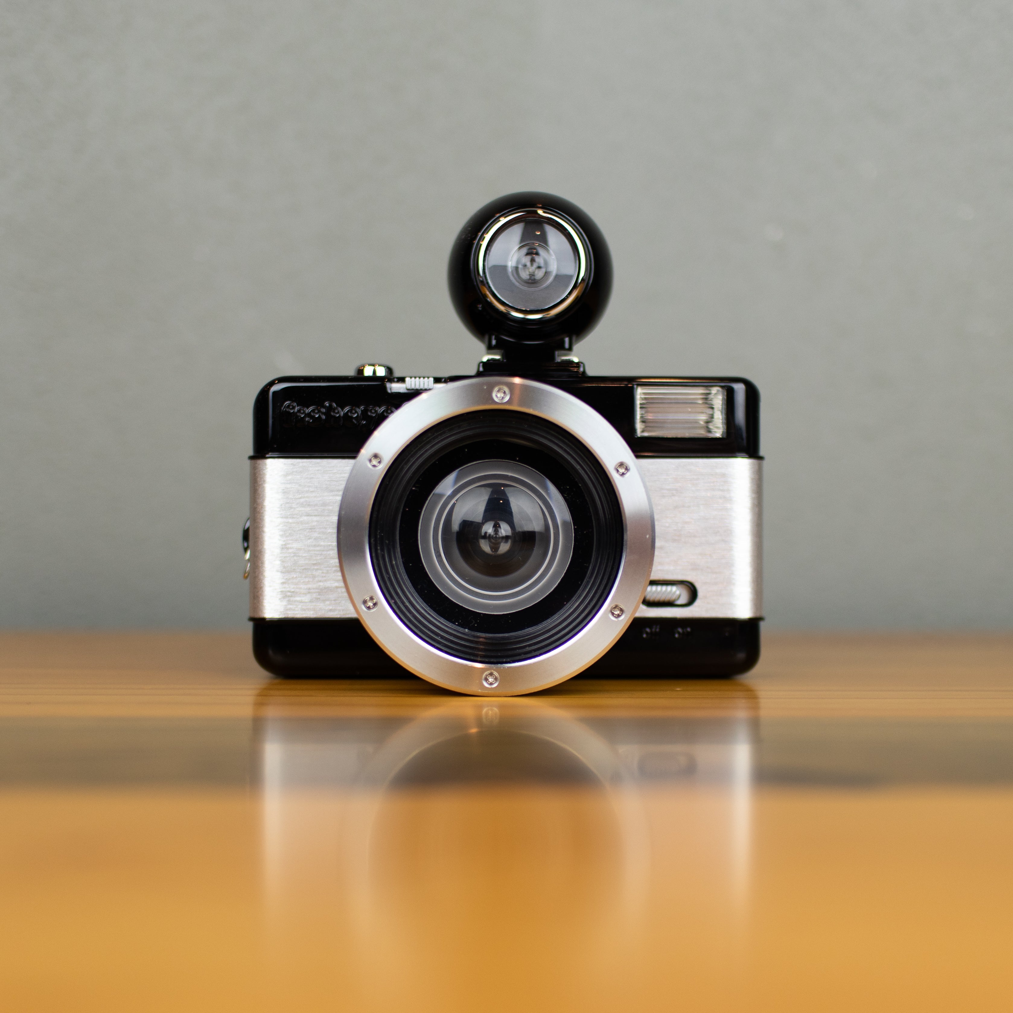 Lomography Fisheye No. 2 35 mm Camera – Reformed Film Lab